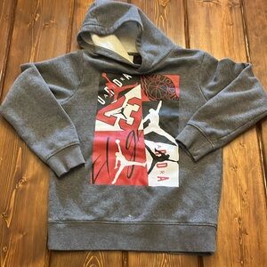 Jordan hoodie Boys M Gray
